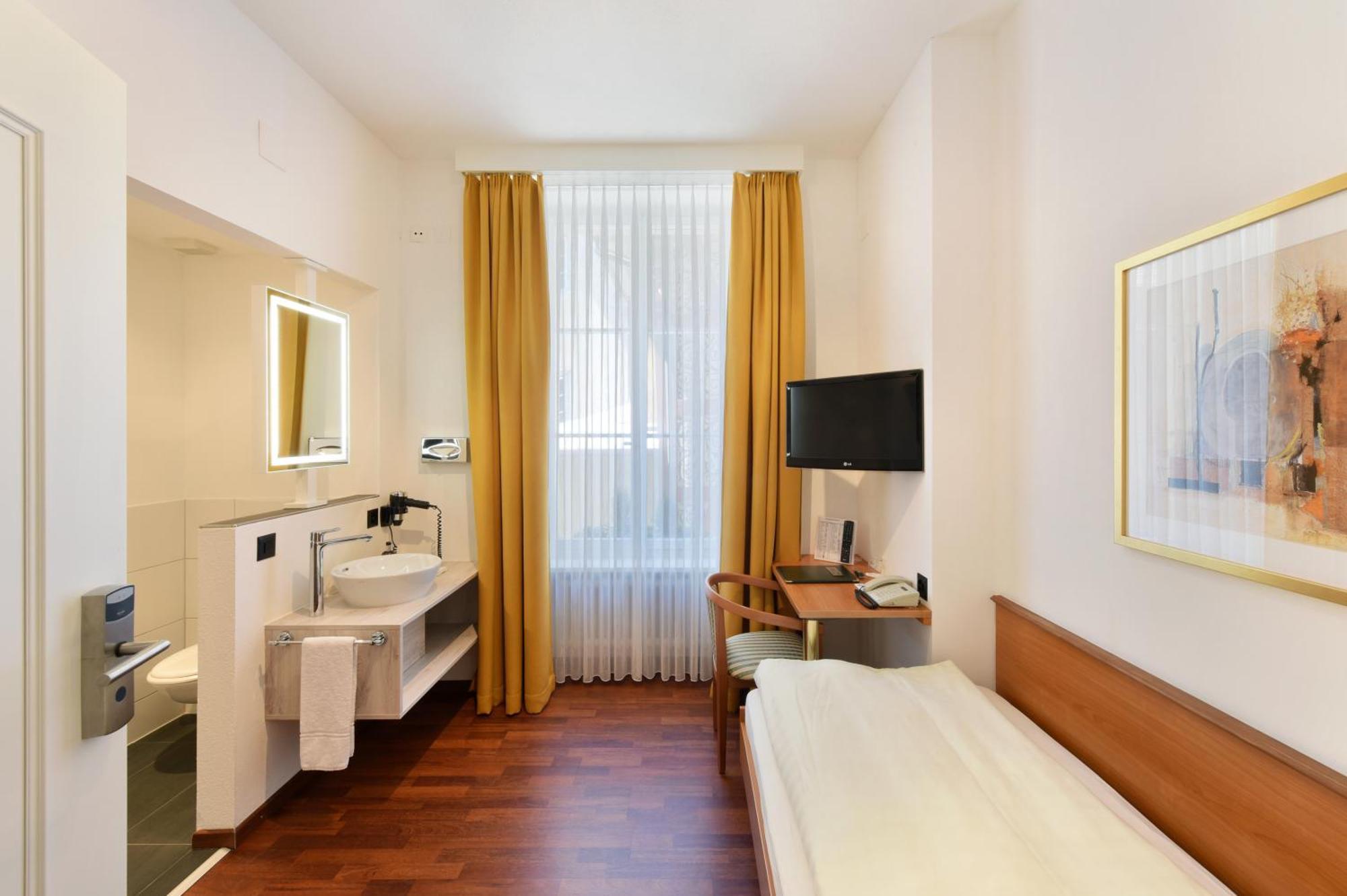 Hotel Engel Zofingen Kamer foto
