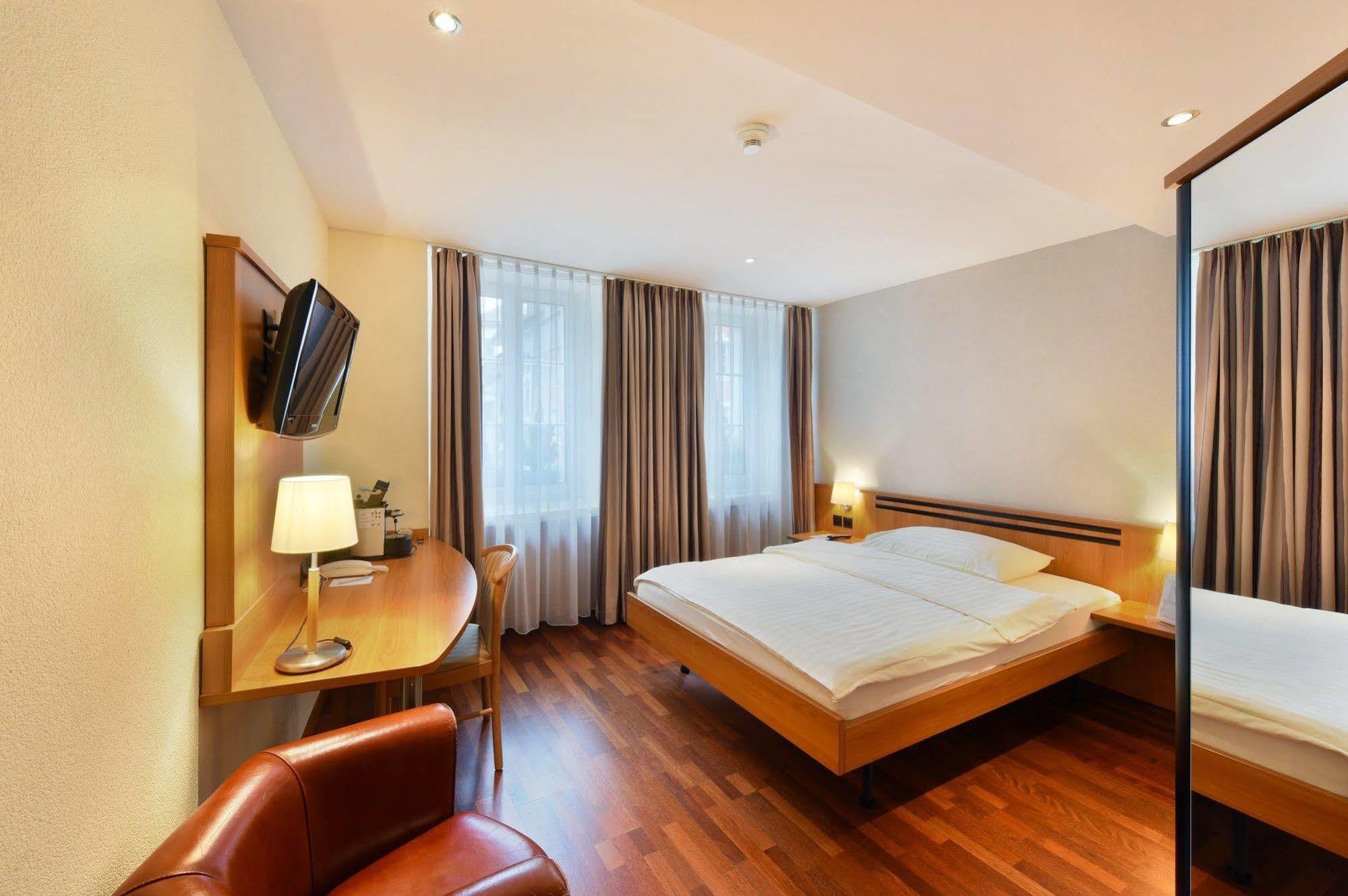 Hotel Engel Zofingen Buitenkant foto