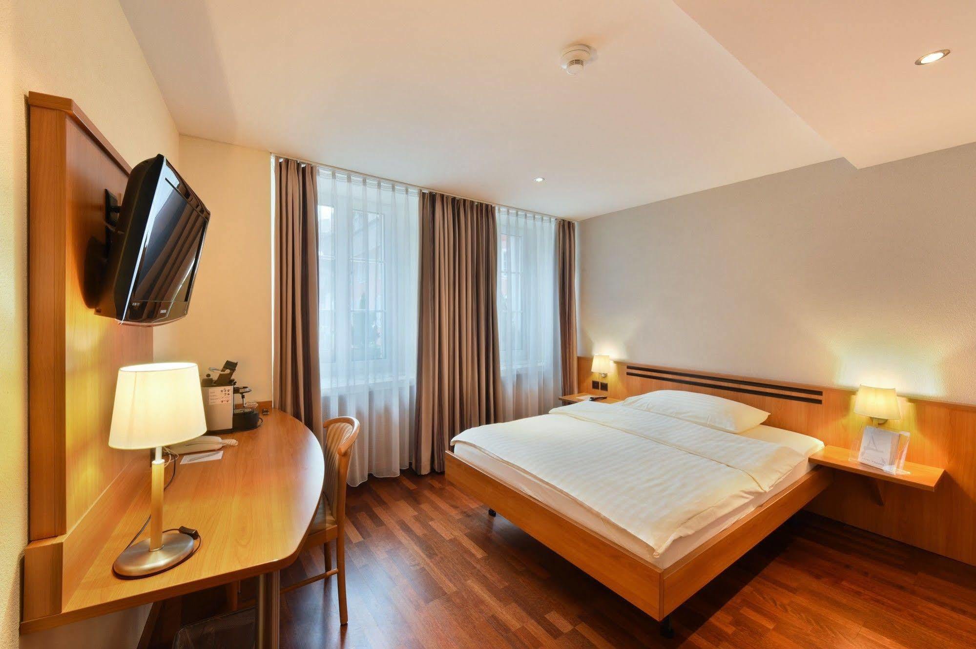 Hotel Engel Zofingen Buitenkant foto